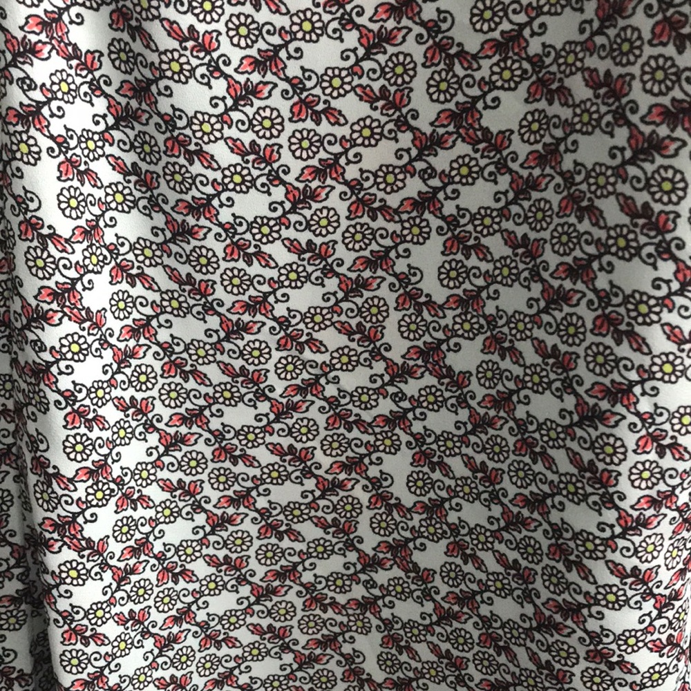 Adorable print romper - Picture 9 of 10